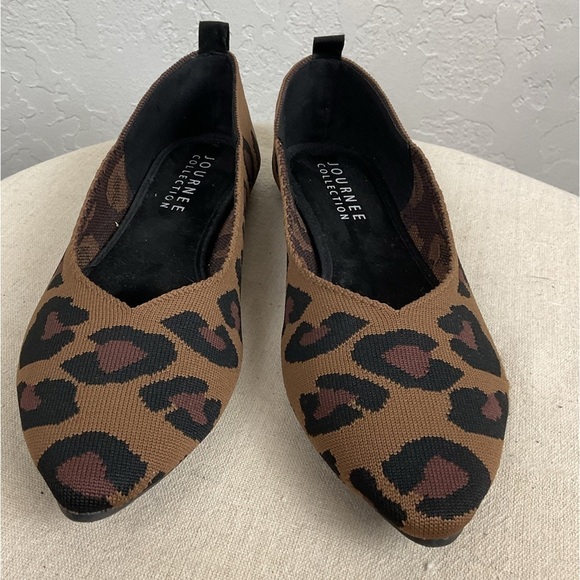 Women’s Journee Collection Tayleen Pointed Toe Ballet Flats Leopard Print Size 9 - Picture 4 of 11
